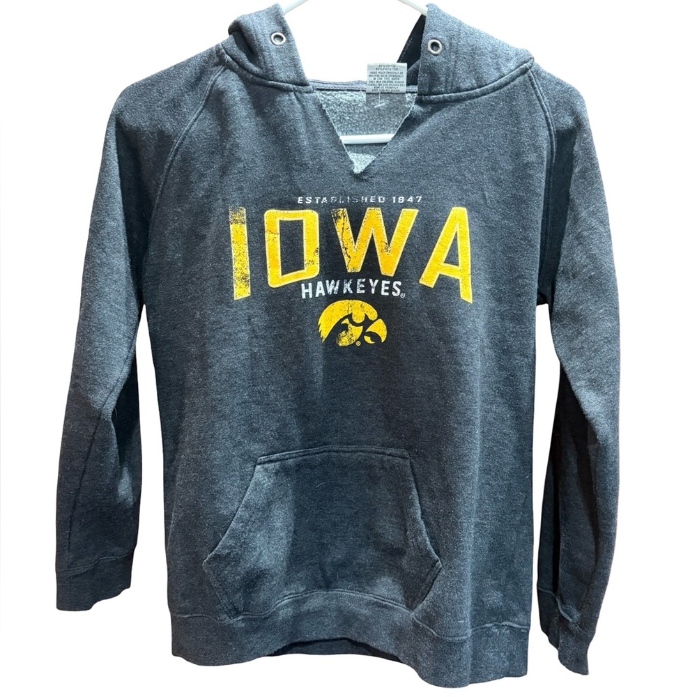 Colosseum Charcoal Gray Pullover Hoodie with Red Logo Tag